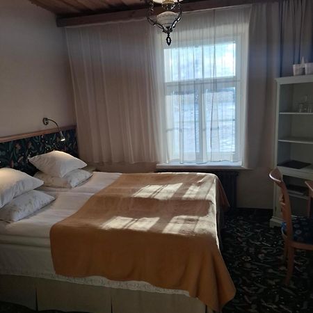 Aasa Kuelalistemaja Hotel Viljandi  Buitenkant foto