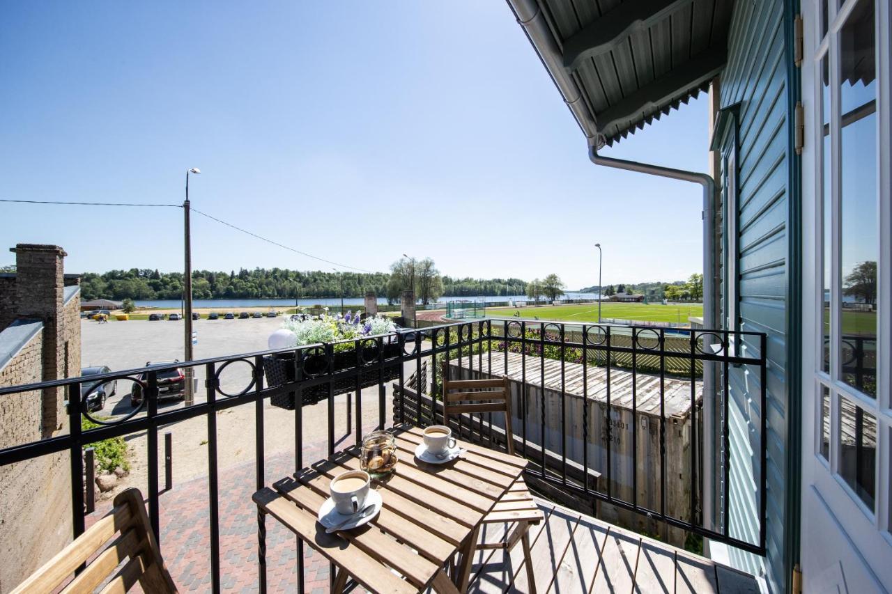 Aasa Kuelalistemaja Hotel Viljandi  Buitenkant foto