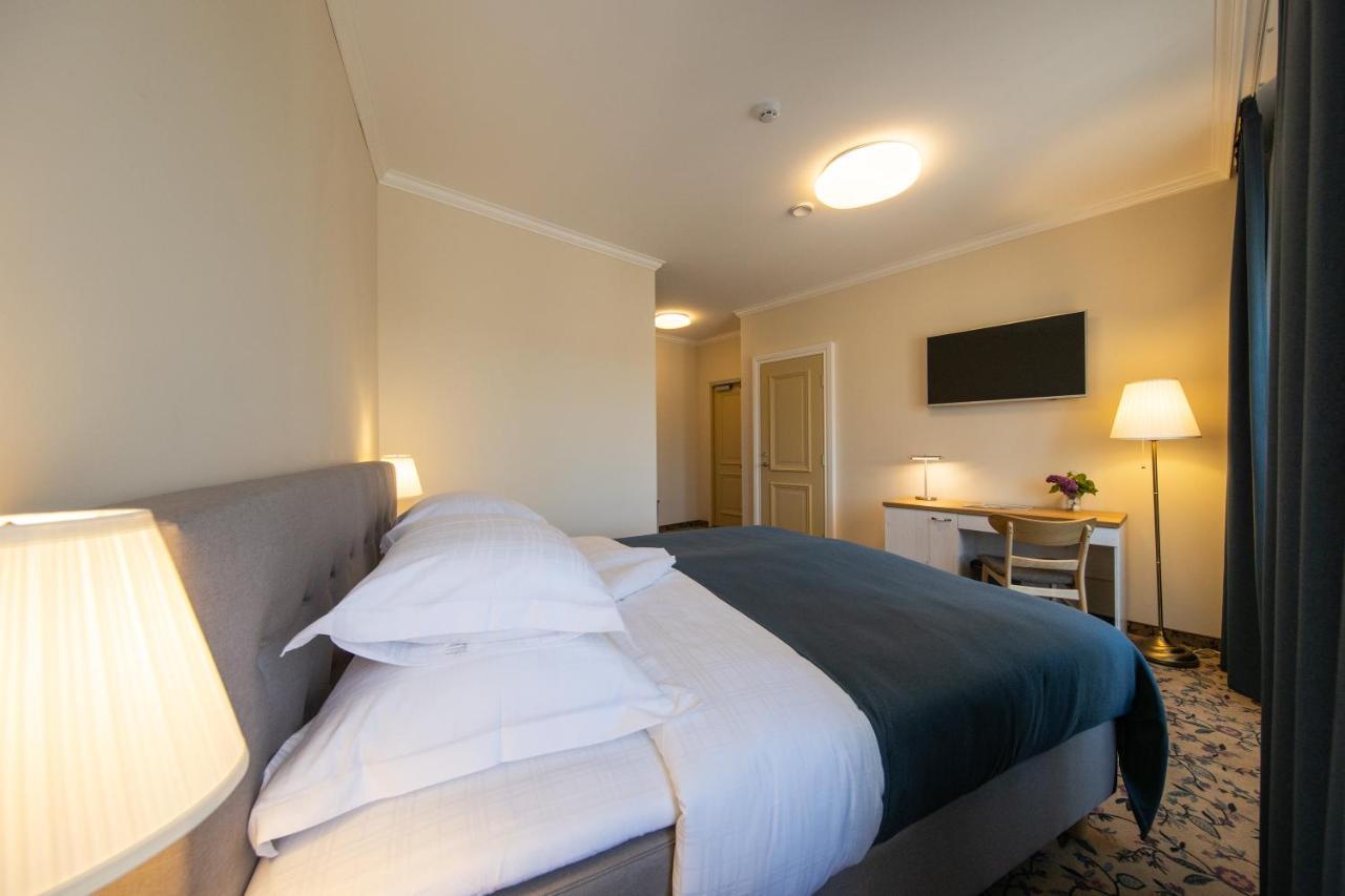 Aasa Kuelalistemaja Hotel Viljandi  Buitenkant foto