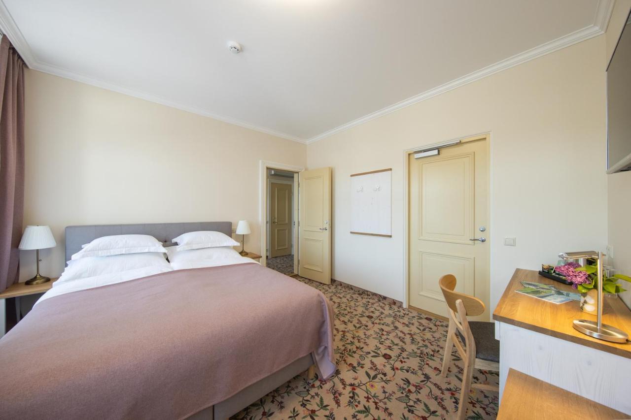 Aasa Kuelalistemaja Hotel Viljandi  Buitenkant foto