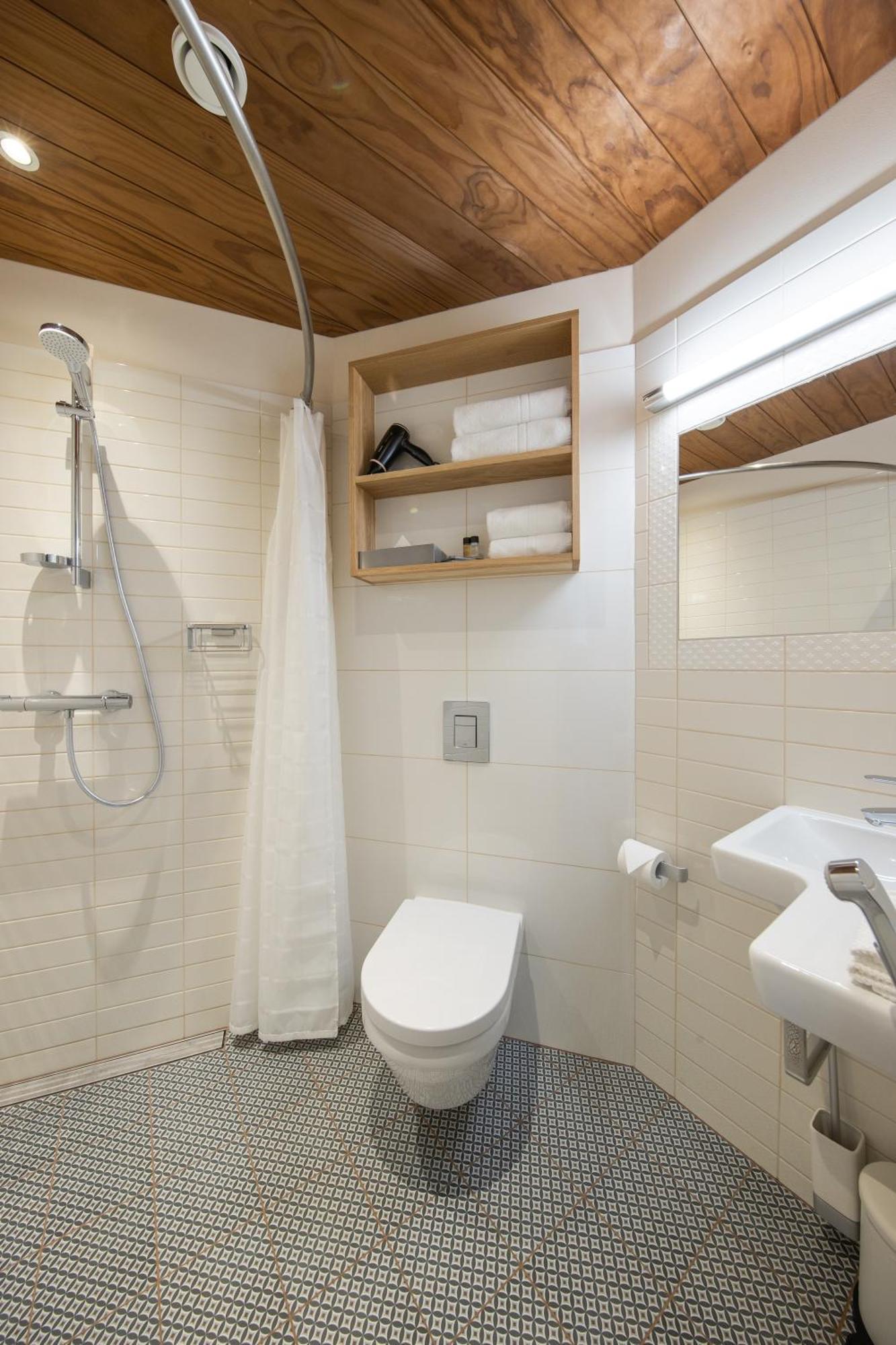 Aasa Kuelalistemaja Hotel Viljandi  Kamer foto