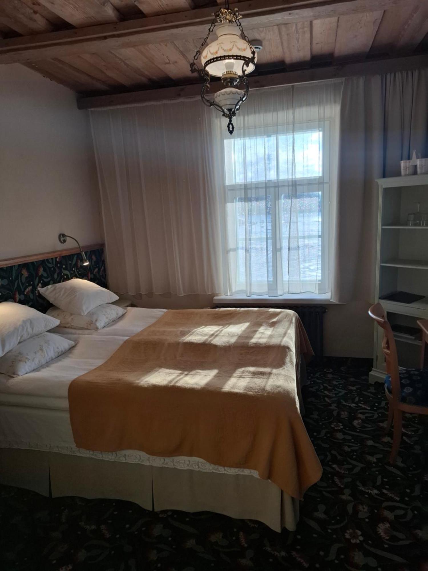 Aasa Kuelalistemaja Hotel Viljandi  Buitenkant foto