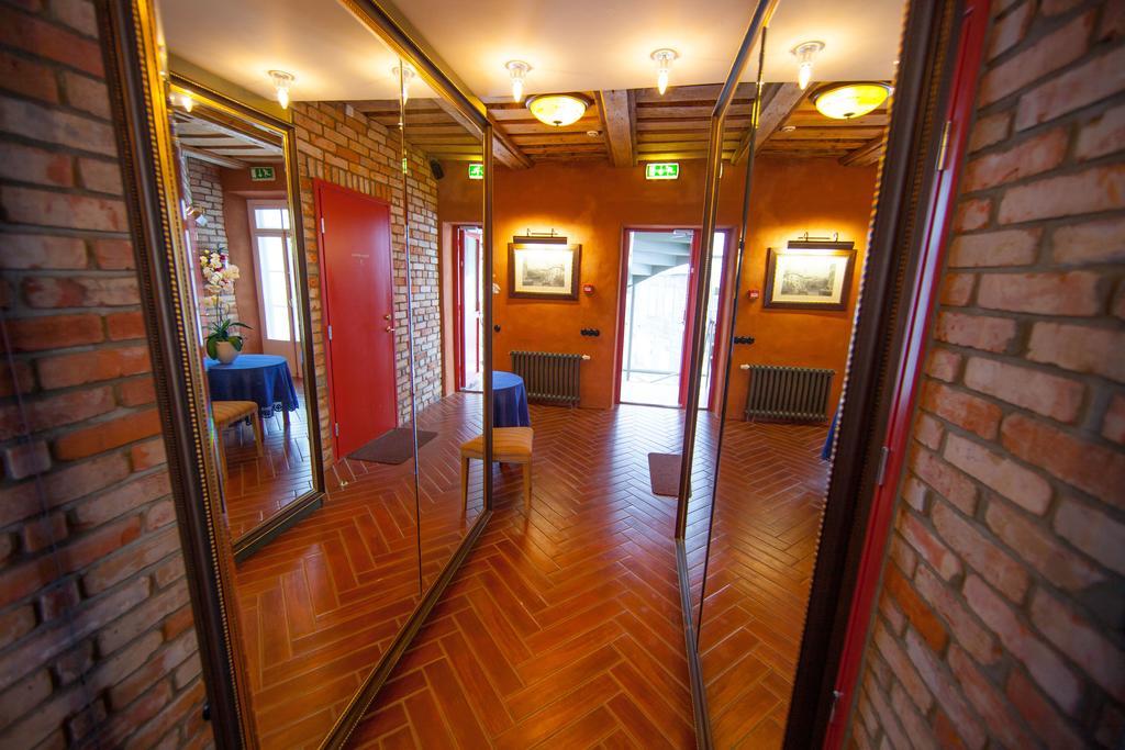 Aasa Kuelalistemaja Hotel Viljandi  Buitenkant foto